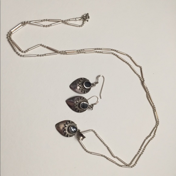 Vintage Italian 925 sterling silver Earrings and Necklace set with Onyx - Picture 4 of 11